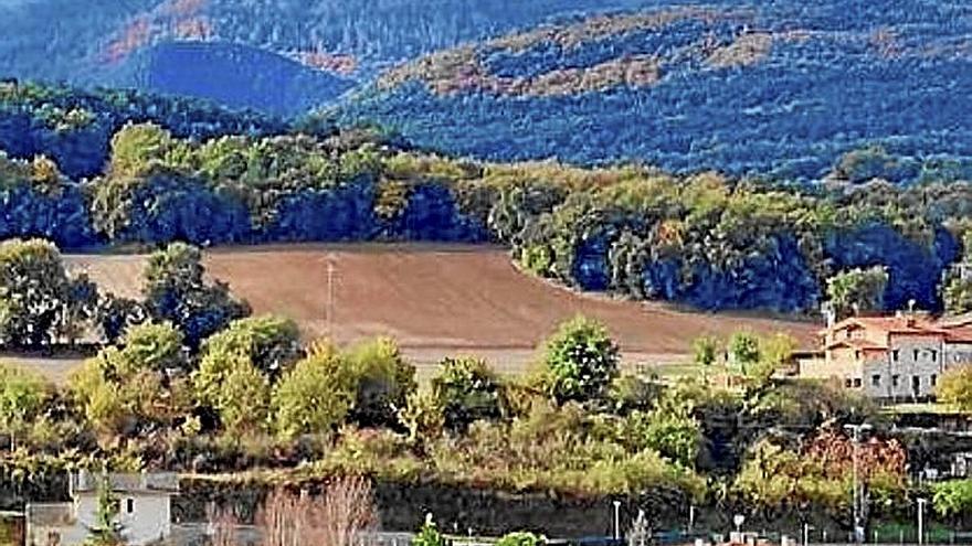 Terreno en el que se construirán viviendas en Valdegovía.