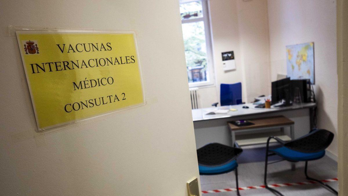 Una de las consultas del Centro Internacional de Vacunación de Pamplona