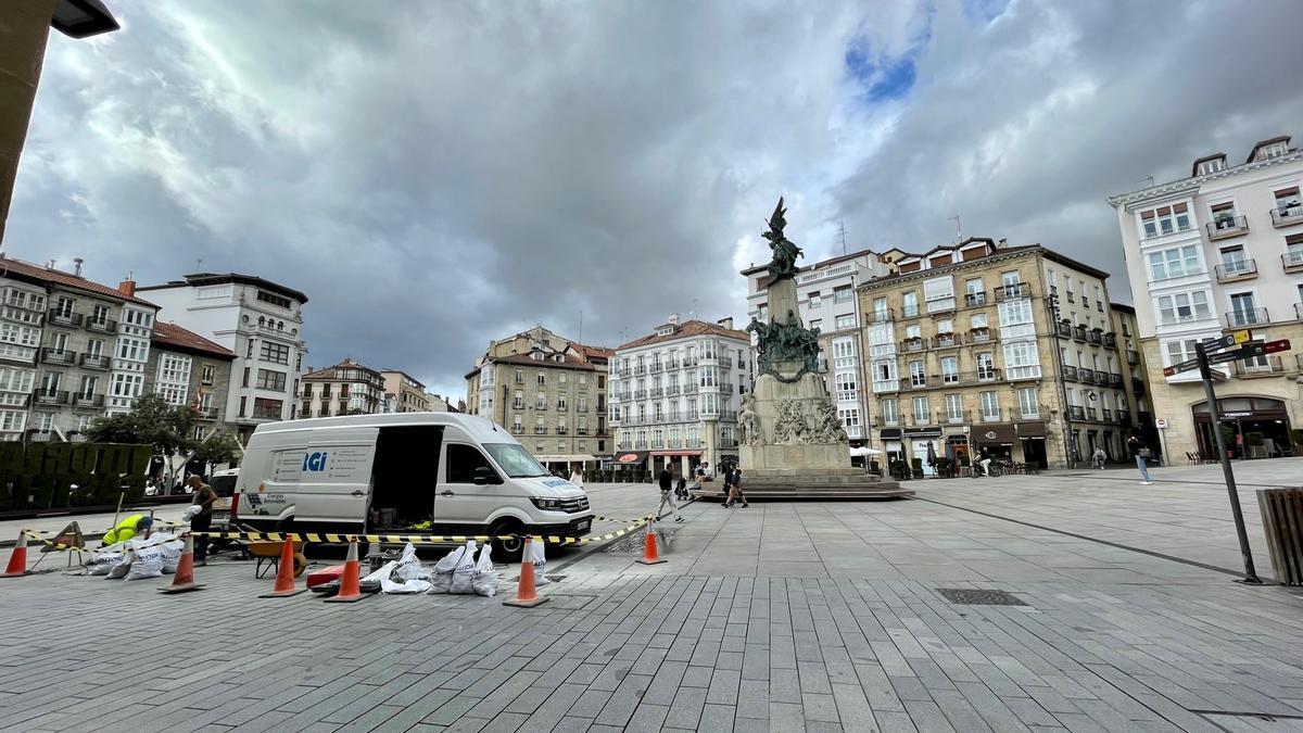 Obras este lunes en la Virgen Blanca.