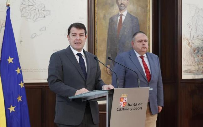 Alfonso Fernández Mañueco comparece junto al Consejero de Sanidad de Castilla y León, Alejandro Vázquez. Alfonso Fernández Mañueco comparece junto al Consejero de Sanidad de Castilla y León, Alejandro Vázquez.