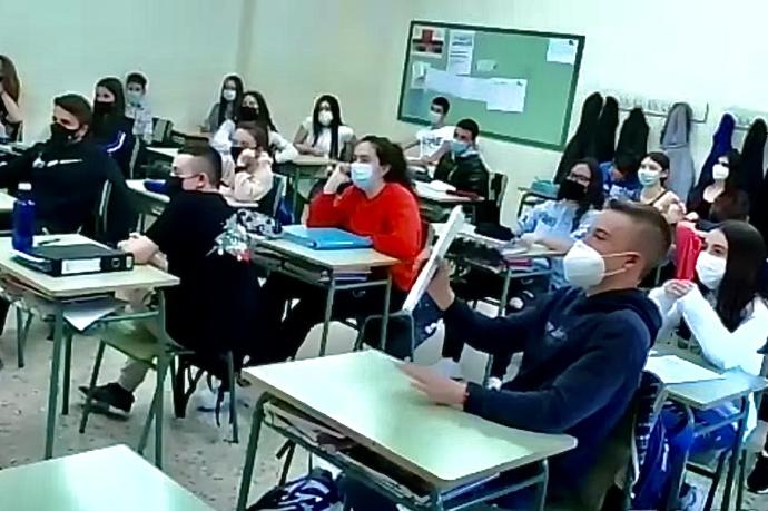 Estudiantes de Bachillerato en una clase.