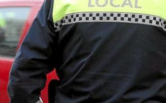 Agente de la Policía Local de Vitoria. Foto: Jorge Muñoz