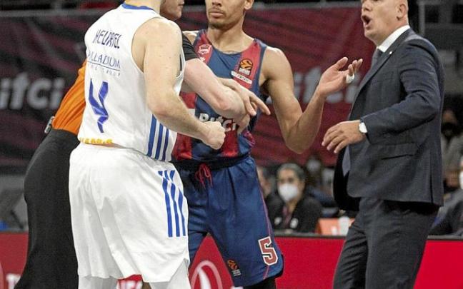 Baldwin tuvo un rifirrafe con Heurtel en el segundo cuarto que acabó con una antideportiva para ambos jugadores. Foto: Josu Chavarri