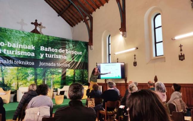 Gabriela Rodríguez, presidenta de la asociación La Verveina, explicó su filosofía de trabajo basada en la sostenibilidad.