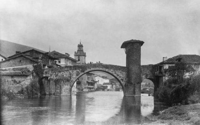 Panorámica del Puente Viejo que data de finales del siglo XIX.