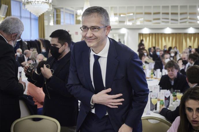 Pablo Hernández de Cos, a su llegada al desayuno informativo.