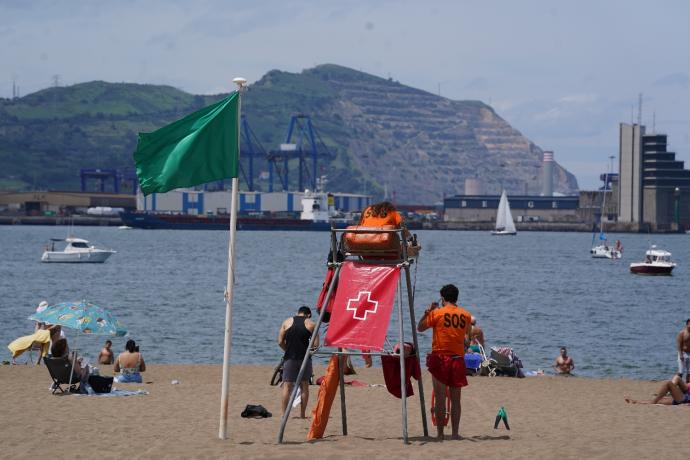 Las playas vizcainas se preparan para un fin de semana con temperaturas de Bizkaia