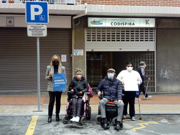 Del Campo, en la plaza de la sede de Codisfiba.