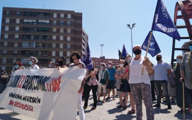 Concentración en Barakaldo por la última agresión machista. Concentración en Barakaldo por la última agresión machista.