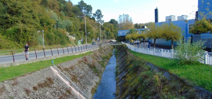 El hormigón desaparecerá de las orillas del río Castaños en el barrio de Gorostiza.