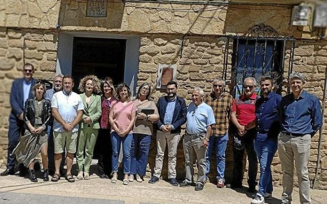 Exterior del 'coworking' inaugurado ayer en el número 2 de la calle Mayor de Barbarin.