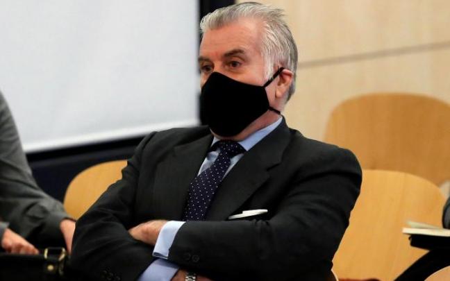 Bárcenas, durante el juicio por la presunta caja B del PP. Bárcenas, durante el juicio por la presunta caja B del PP.