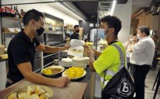 La petición del pasaporte covid era aplicable a restaurantes con más de 50 comensales