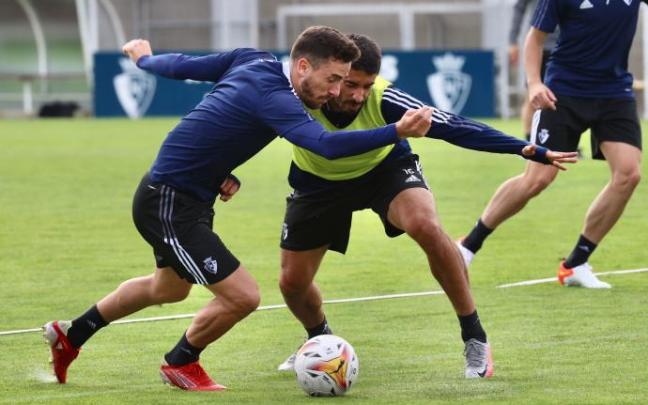Kike Barja, en el entrenamiento matinal de Tajonar. Kike Barja, en el entrenamiento matinal de Tajonar.