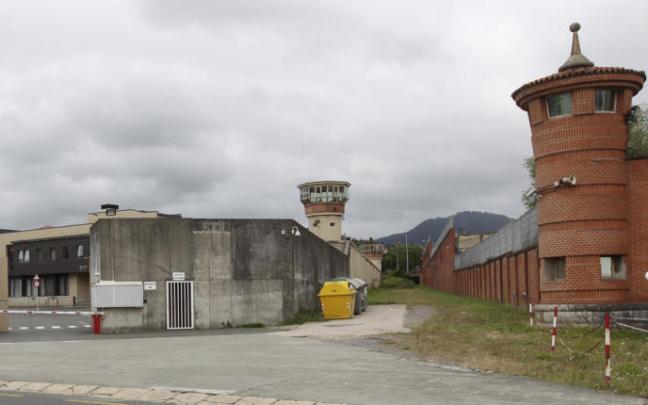 Aitzol Maurtua ha abandonado este sábado la cárcel de Basauri. Aitzol Maurtua ha abandonado este sábado la cárcel de Basauri.
