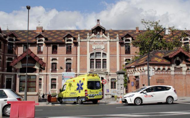 Entrada al hospital de Basurto