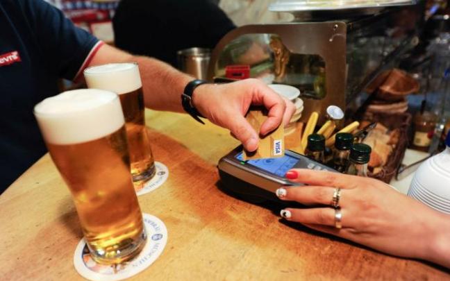 Todas las transacciones de hostelería quedarán registradas en el acto para el control de la Hacienda.