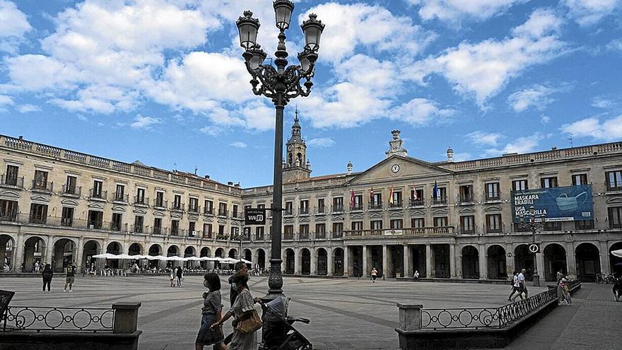 Sede del Ayuntamiento de Vitoria, en la Plaza Nueva.