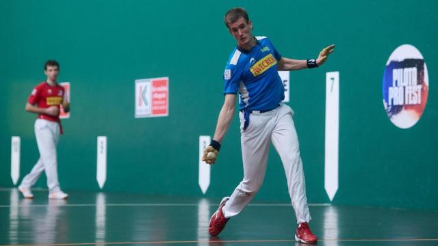 Jon Mariezkurrena, amo y señor en el Labrit.