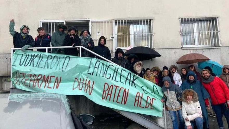 Los trabajadores de Lookiero se han concentrado este martes