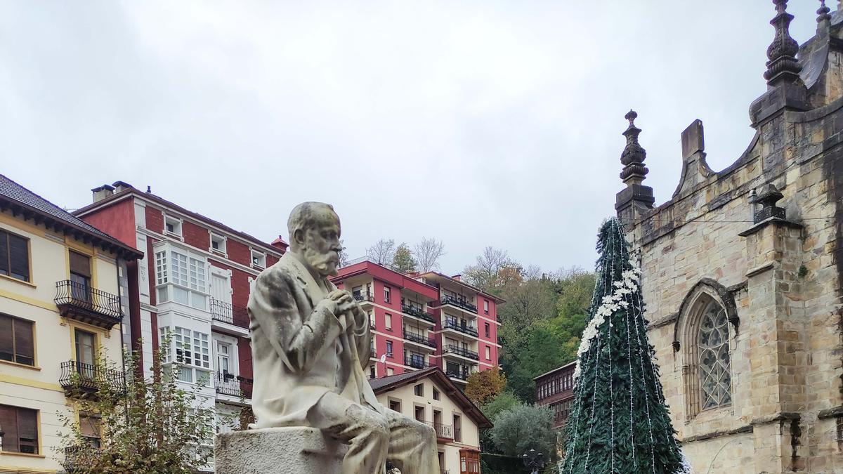 Monumento a Martín Mendia.