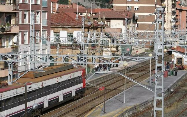 V&iacute;as del tren en Laudio.
