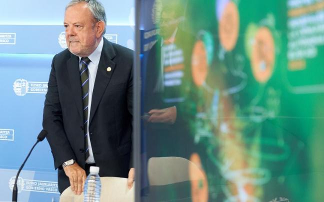 El consejero de Economía y Hacienda, Pedro Azpiazu