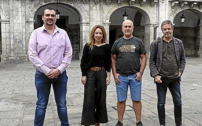 Representantes municipales de PSE-EE, PNV, EH Bildu y Podemos. | FOTO: UDALA