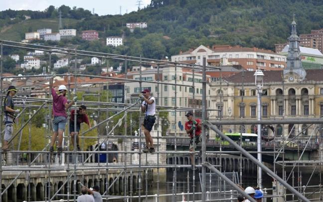 Comienza el montaje de las txosnas para Aste Nagusia