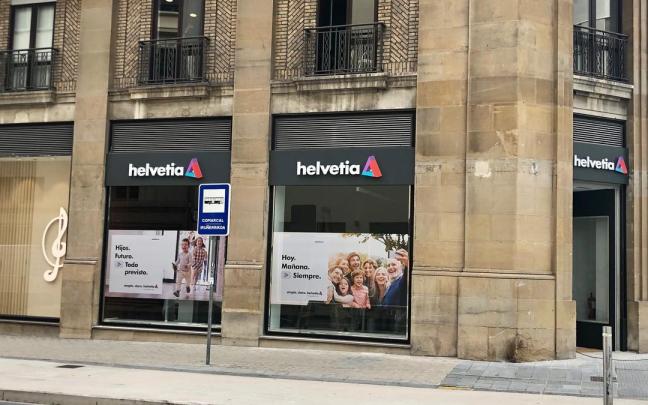 Oficinas de la Dirección Territorial Norte de Helvetia Seguros en la avenida Carlos III, Pamplona. Oficinas de la Dirección Territorial Norte de Helvetia Seguros en la avenida Carlos III, Pamplona.