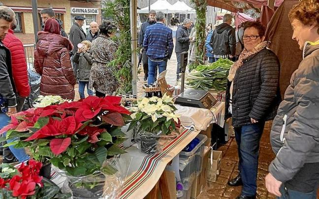 La feria de car&aacute;cter navide&ntilde;o organizada por primera vez en Bermeo.