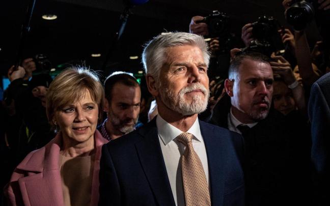 Petr Pavel, cuarto jefe de Estado de la República Checa. Petr Pavel, cuarto jefe de Estado de la República Checa.