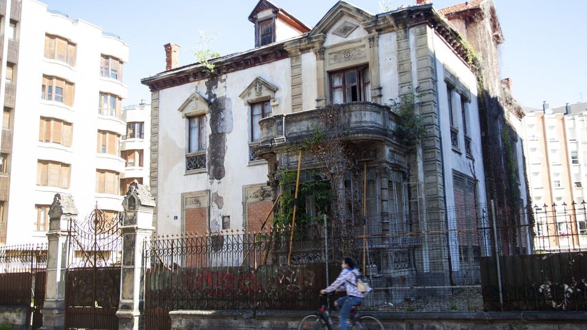 Foto de la Casa Alfaro ubicada en la calle Manuel Iradier.