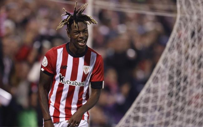 Nico Williams celebra el 0-2 ante el Alzira.