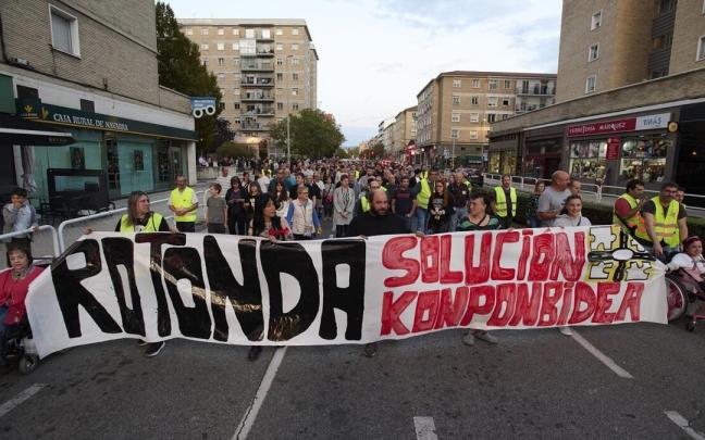 Manifestación vecinal este miércoles a favor del soterramient de la rotonda. Manifestación vecinal este miércoles a favor del soterramient de la rotonda.