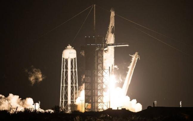 Imagen de archivo del despegue de la Space X Crew 1. Imagen de archivo del despegue de la Space X Crew 1.