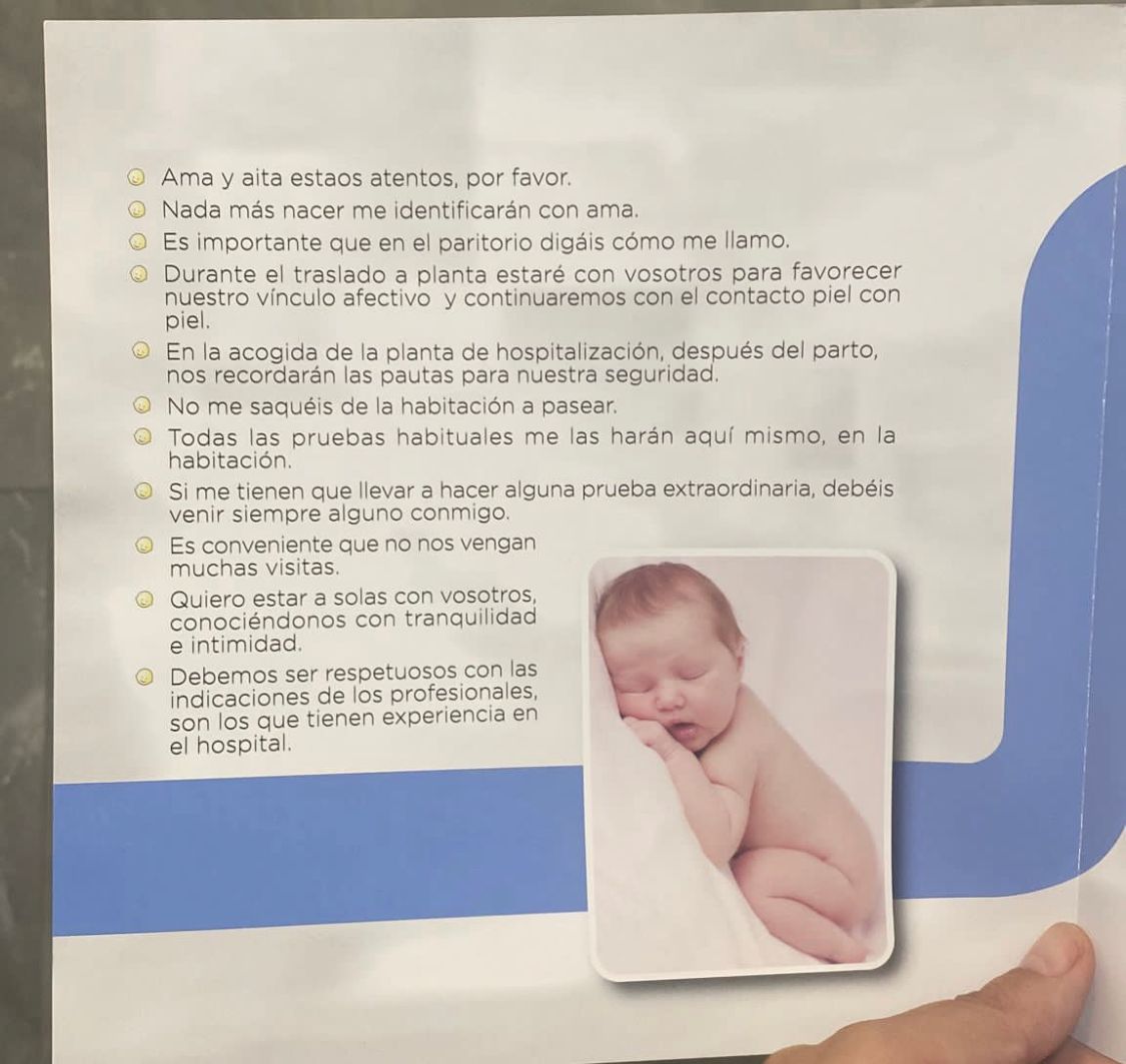 Folletos informativos que se entregan a los padres en el hospital de Basurto