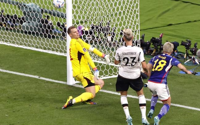 Segundo gol de Japón contra Alemania.