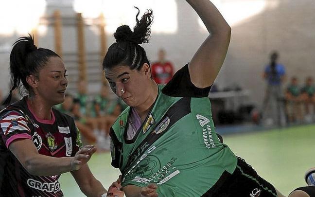 La internacional chilena Valeska Lovera, autora del primer gol del Beti Onak en la m&aacute;xima categor&iacute;a.