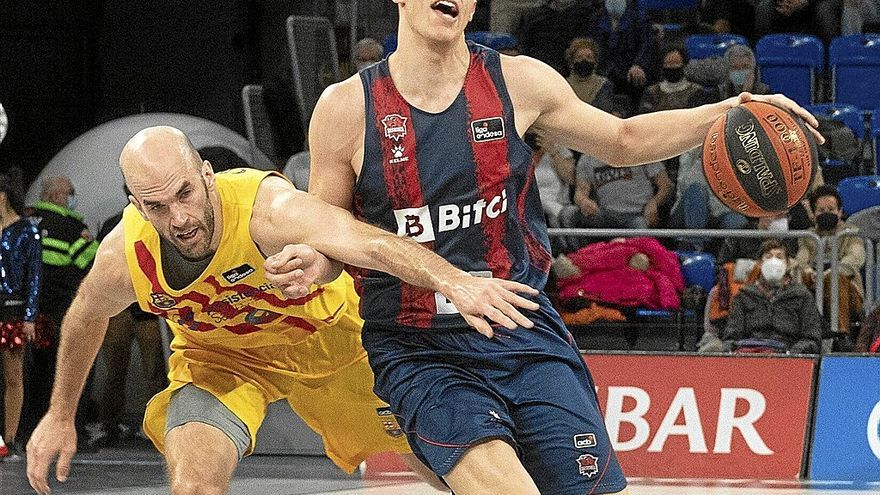 Dorsey (arriba) y Fontecchio (derecha), han puesto rumbo a la NBA, mientras que Edwards (abajo) jugará en el Fenerbahce. | FOTOS: INSTAGRAM/A. L.