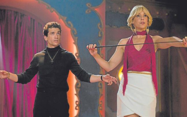 Jaime Lorente y Belén Cuesta son Ángel Cristo y Bárbara Rey. Jaime Lorente y Belén Cuesta son Ángel Cristo y Bárbara Rey.