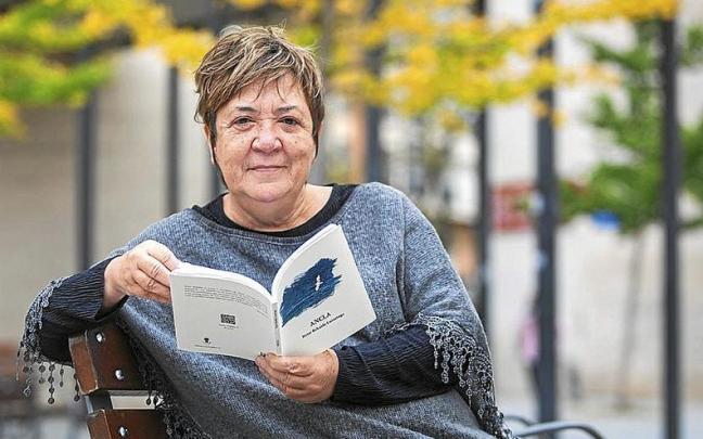 La escritora y actriz Itziar Rekalde. | FOTO: JORGE MU&Ntilde;OZ