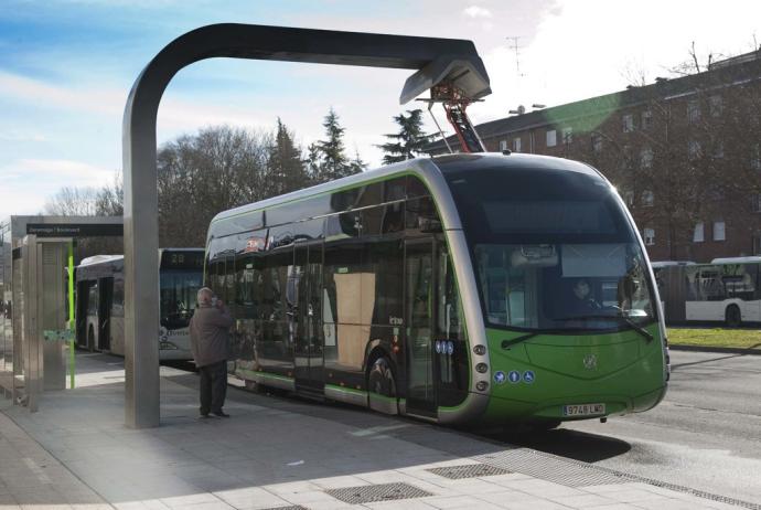 Una unidad de Bus Eléctrico Inteligente (BEI), en pruebas