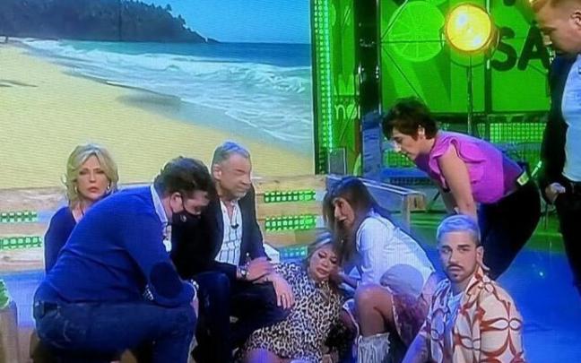 Belén Esteban, justo tras romperse la tibia y el peroné. Belén Esteban, justo tras romperse la tibia y el peroné.