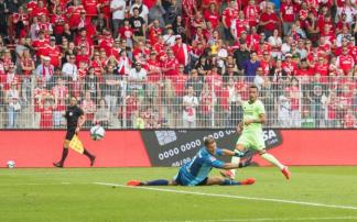 Alex Berenguer adelantó al Athletic en el marcador en el amistoso disputado ayer en Berlín. Alex Berenguer adelantó al Athletic en el marcador en el amistoso disputado ayer en Berlín.