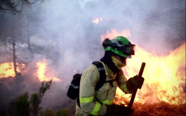 El incendio en Sierra Bermeja. El incendio en Sierra Bermeja.