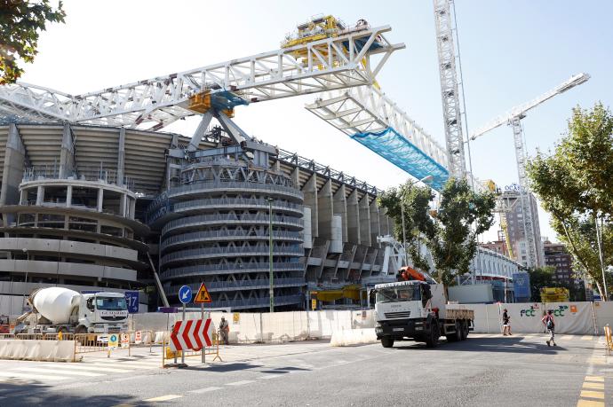 Las obras de remodelación del estadio Santiago Bernabéu.