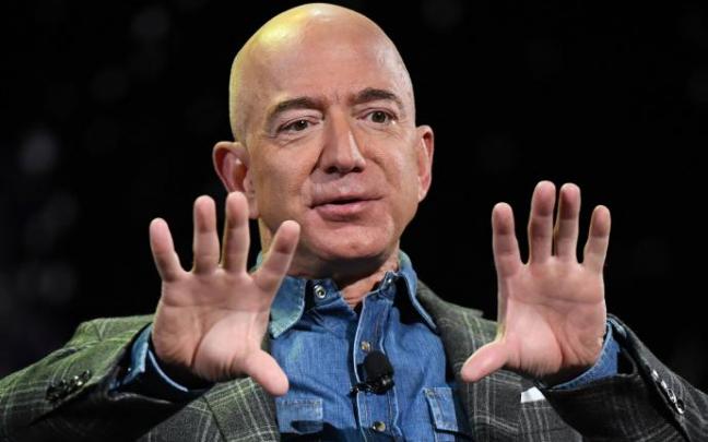 Jeff Bezos, fundador de Amazon. Jeff Bezos, fundador de Amazon.
