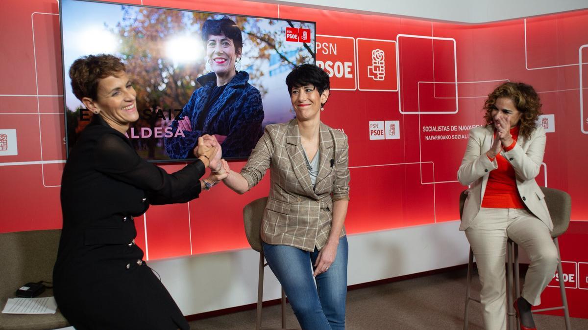 Elma Saiz, junto a Chivite y Montero en la presentación de su candidatura.