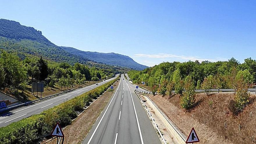 El ecoducto salvará la autovía a la altura de Aritzalko.